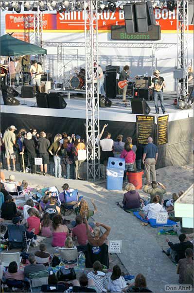 SantaCruz_GinBlossoms08-18c.jpg - for personal use