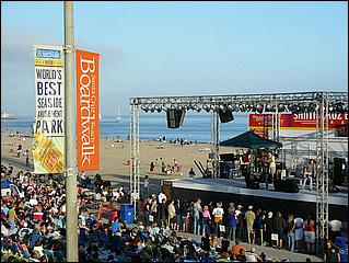 SantaCruz_GinBlossoms08-11c.jpg