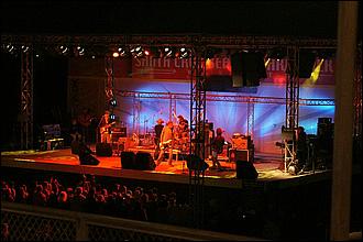 SantaCruz_GinBlossoms08-46c.jpg