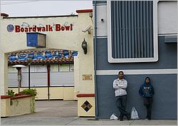 SantaCruz_BeachStreetScenes10-04a1b.jpg