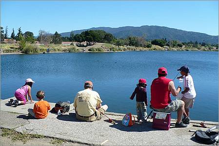 KidsFishingDays10-02b.jpg