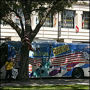 TaxDayTeaParty2012-044a-web.jpg