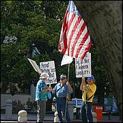 TaxDayTeaParty2012-109-web.jpg