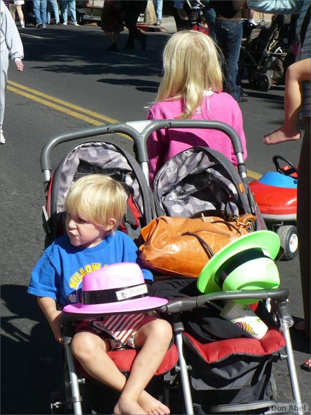 WG_FoundersParade07-160b.jpg - for personal use