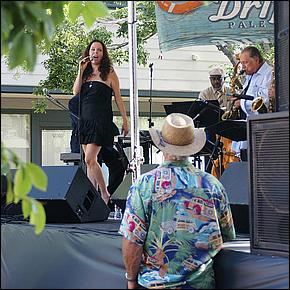 BigBands+BBQ10-072a1b.jpg