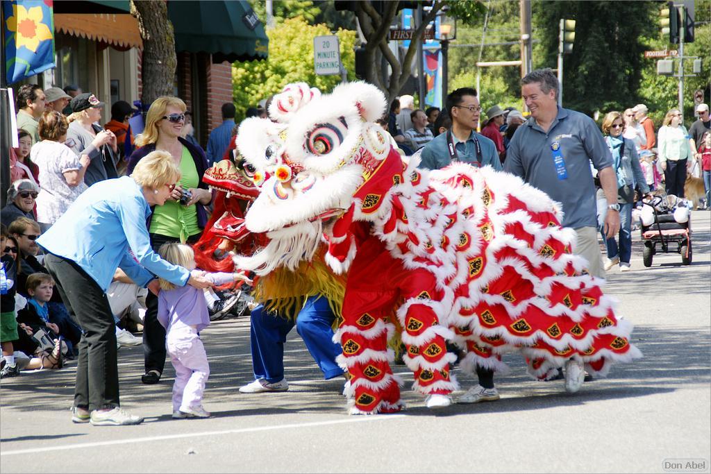 LosAltosPetParade10-26ab.jpg - for personal use