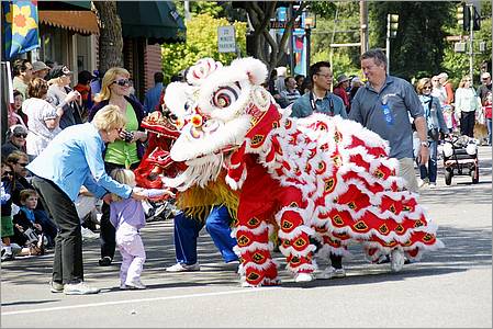 LosAltosPetParade10-26ab.jpg