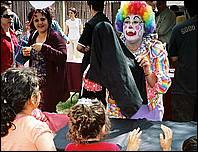 NorouzFest07_clown-20b.jpg