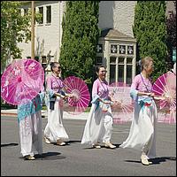 Rose,White,BlueParade2023-133a.jpg