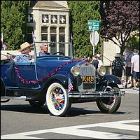 Rose,White,BlueParade2023-031.jpg