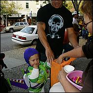 Campbell_TrickorTreat2011-030-web.jpg