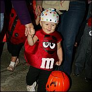 Campbell_TrickorTreat2011-094-web.jpg