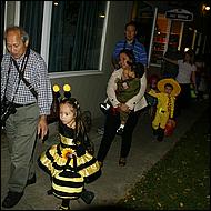 Campbell_TrickorTreat2011-099-web.jpg