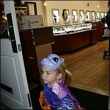 Campbell_TrickorTreat2011-039-web.jpg