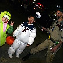 Campbell_TrickorTreat2011-068a-web.jpg