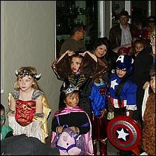 Campbell_TrickorTreat2011-117a-web.jpg