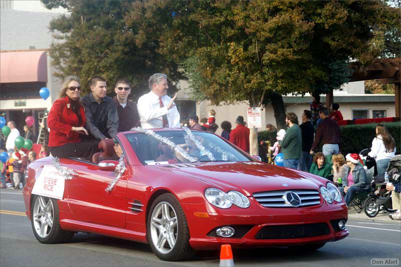 LosGatosChristmasParade08-008c.jpg - for personal use