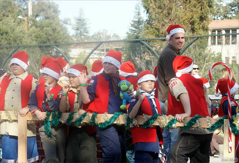 LosGatosChristmasParade08-072c.jpg - for personal use