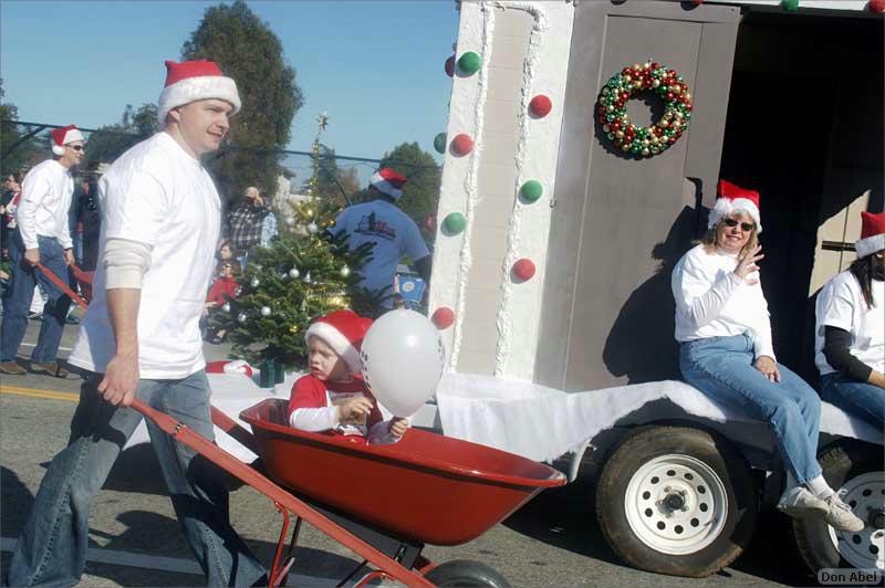 LosGatosChristmasParade08-075c.jpg - for personal use