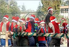 LosGatosChristmasParade08-072c.jpg