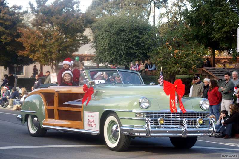 LosGatosChristmasParade08-006c.jpg - for personal use