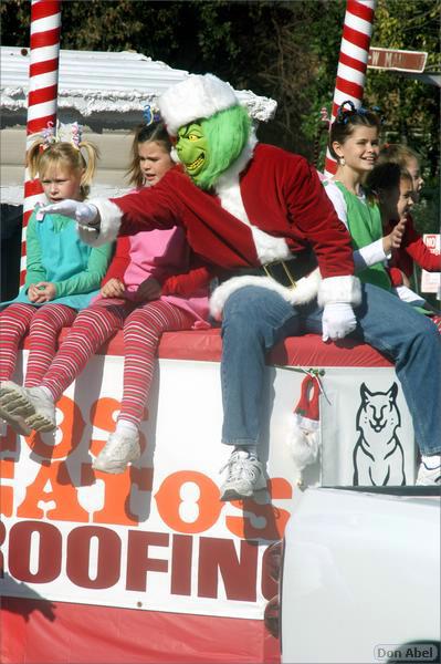 LosGatosChristmasParade08-074a1.jpg - for personal use
