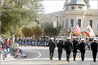 LosGatosChristmasParade08-039c.jpg