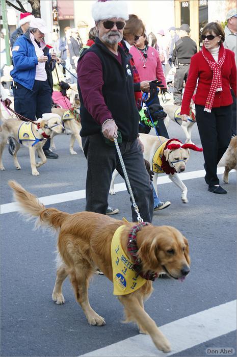 LosGatosChristmasParade09-128b.jpg - for personal use