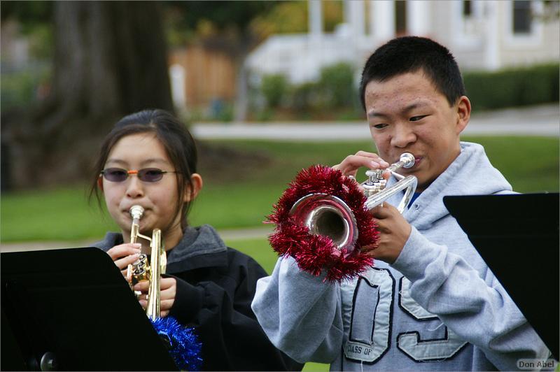 LosGatosChristmasParade09-654b.jpg - for personal use