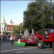 LosGatosChristmasParade13-116a.jpg