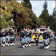 LosGatosChristmasParade13-240a.jpg