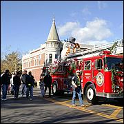 LosGatosChristmasParade13-417a.jpg