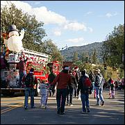 LosGatosChristmasParade13-422a.jpg