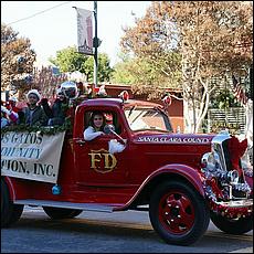 LosGatosChristmasParade13-012.jpg