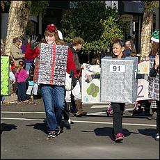 LosGatosChristmasParade13-150a.jpg