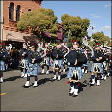 LosGatosChristmasParade13-243a.jpg