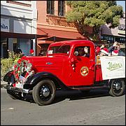 LosGatosChristmasParade25-139S.jpg
