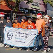 LosGatosChristmasParade25-188Sas.jpg