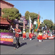 LosGatosChristmasParade25-306Pa.jpg