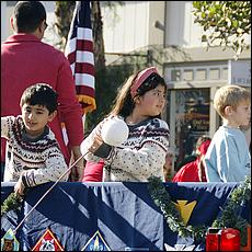 LosGatosChristmasParade25-460Sa.jpg