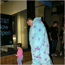 SLO_CO-FarmersMarketHalloween-29a.jpg