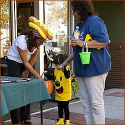 WG_TrickorTreat09-019c.jpg