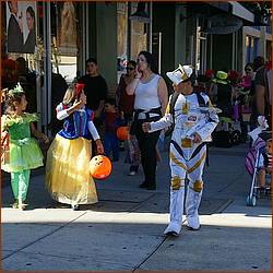 WG_TrickorTreat09-134b.jpg