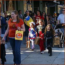 WG_TrickorTreat09-139b.jpg