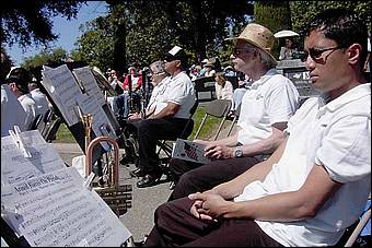 SJMB_MemorialDay06-01b.jpg