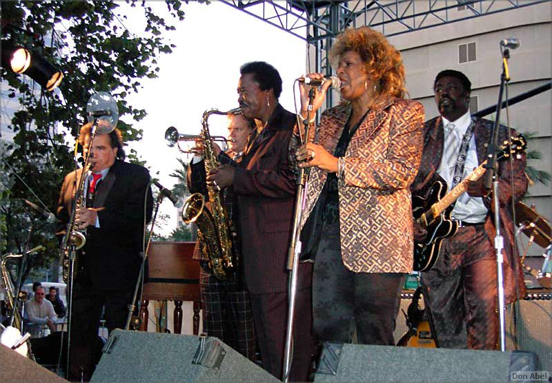 SJ_JazzFest05-171b.jpg