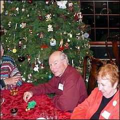 SJMBXmasParty2011-18c-web.jpg