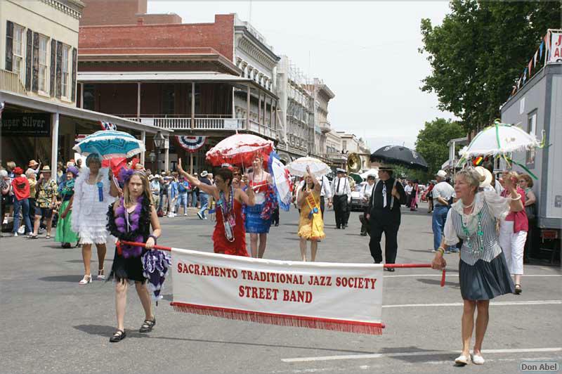 SacJazz08_parade-003c - for personal use only