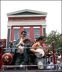 SacJazz08_parade-014d.jpg