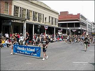 SacJazz08_parade-031d.jpg